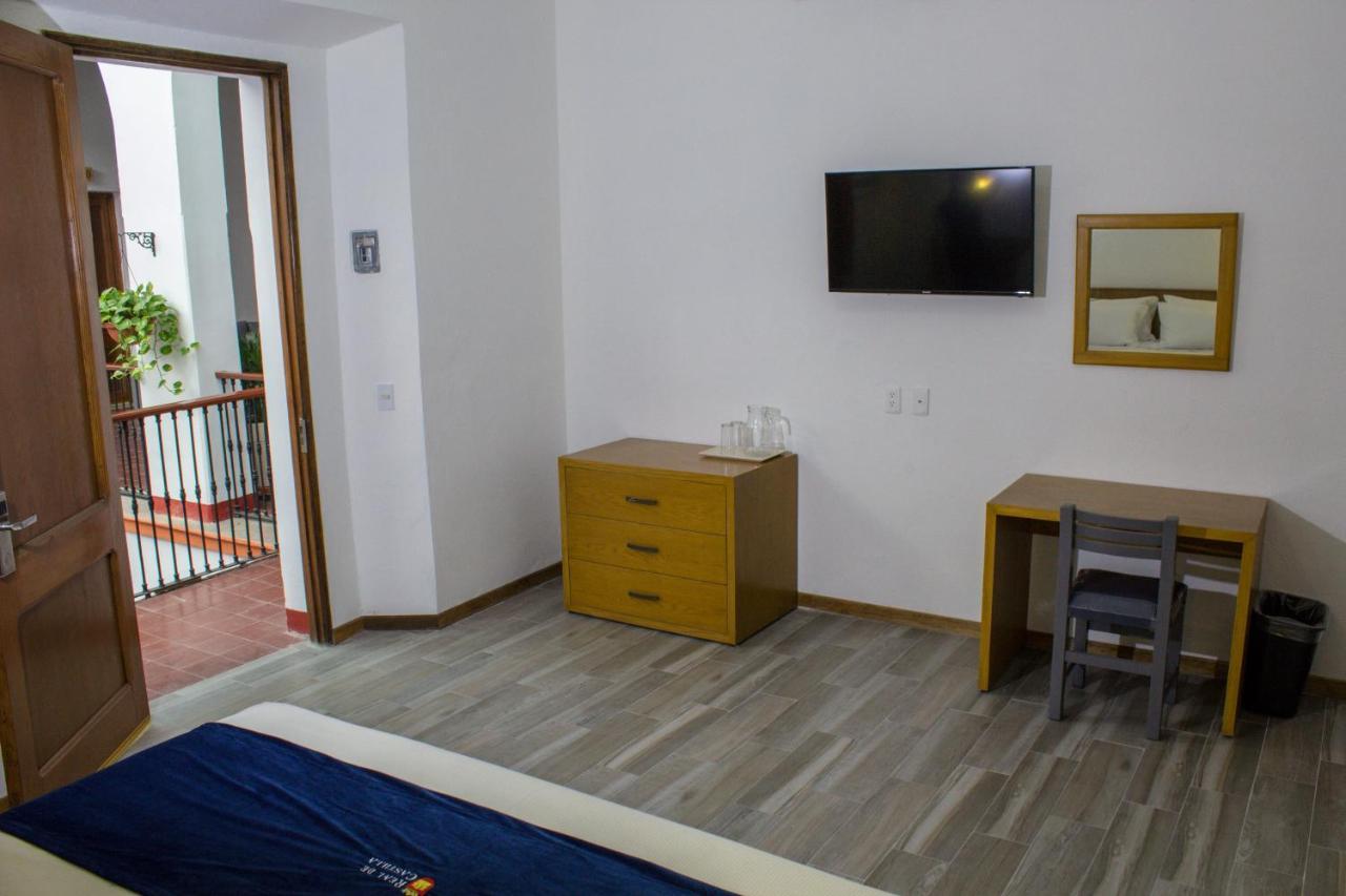 Hotel Real De Castilla Colonial Guadalajara Bagian luar foto