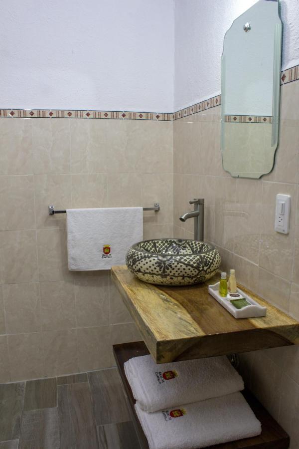Hotel Real De Castilla Colonial Guadalajara Ruang foto