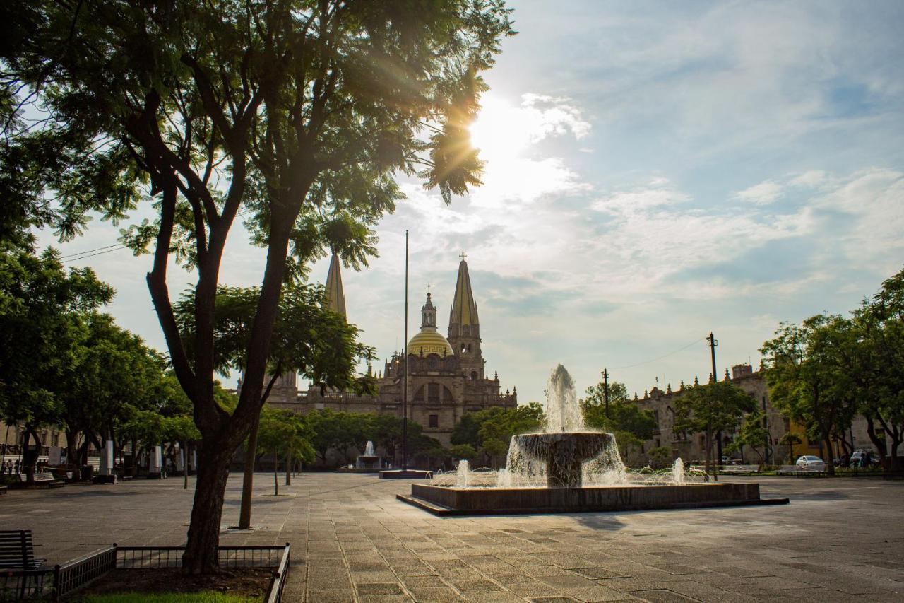 Hotel Real De Castilla Colonial Guadalajara Bagian luar foto