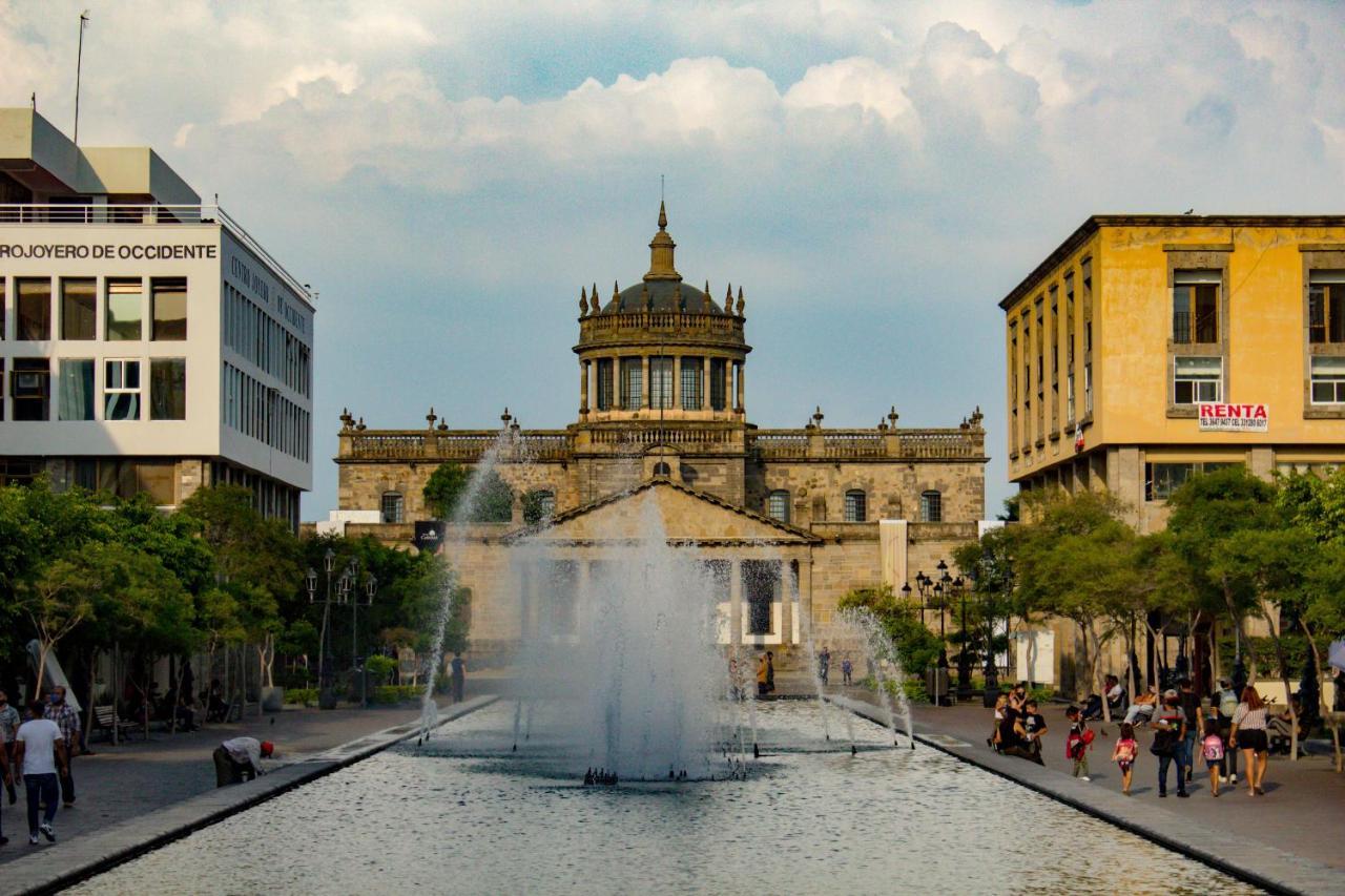Hotel Real De Castilla Colonial Guadalajara Bagian luar foto