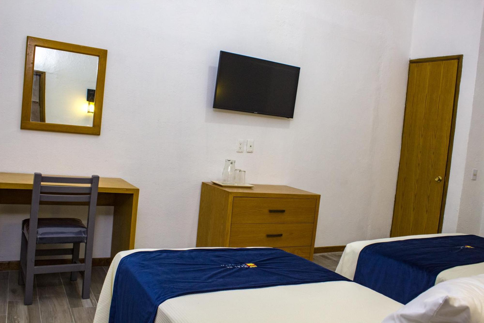 Hotel Real De Castilla Colonial Guadalajara Ruang foto