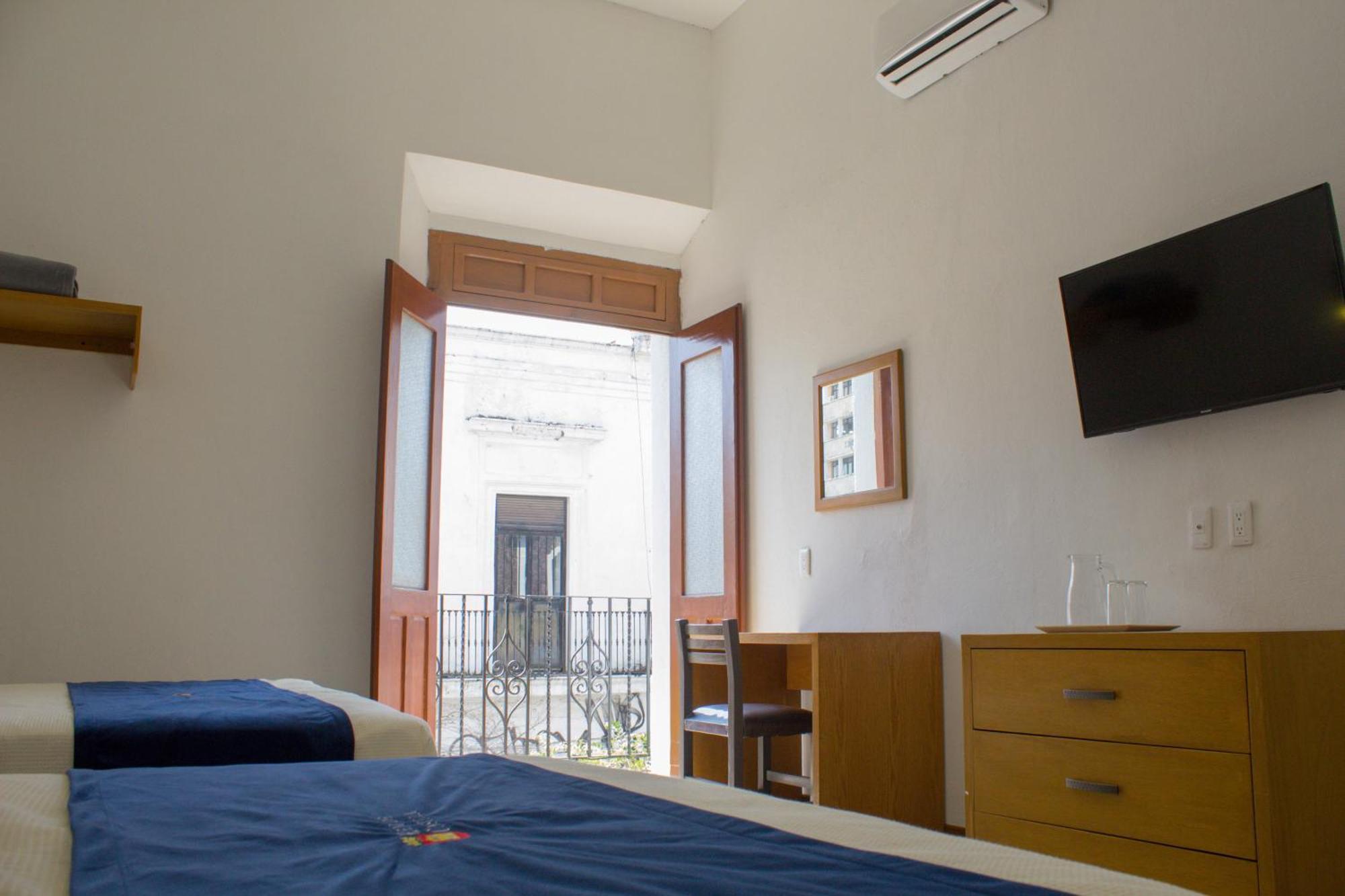 Hotel Real De Castilla Colonial Guadalajara Ruang foto