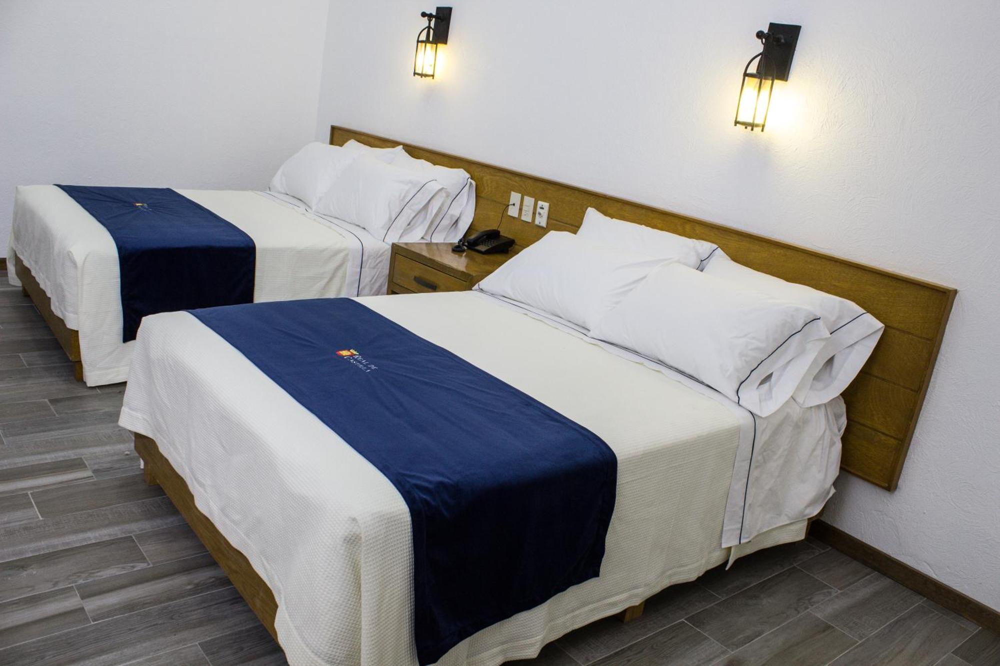 Hotel Real De Castilla Colonial Guadalajara Ruang foto