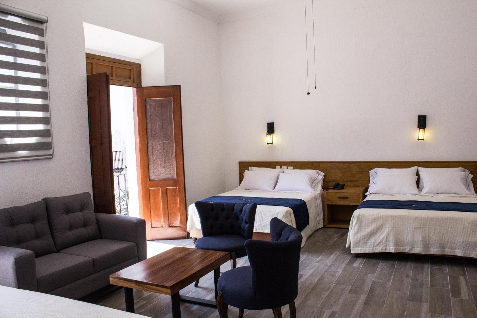 Hotel Real De Castilla Colonial Guadalajara Ruang foto